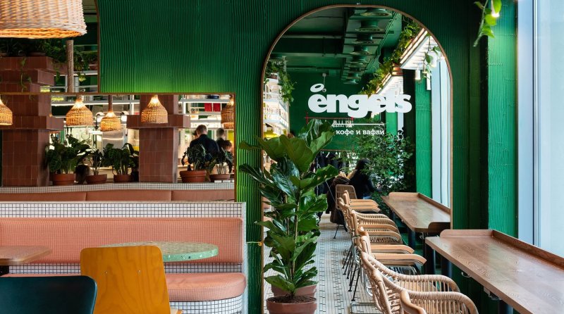 Зеленая кофейня ENGELS в Екатеринбурге от ASHD BURO - «Интерьер»