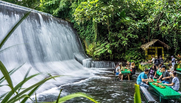 Полное слияние с природой: на Филиппинах создали ресторан в ...водопаде - Архитектура и интерьер