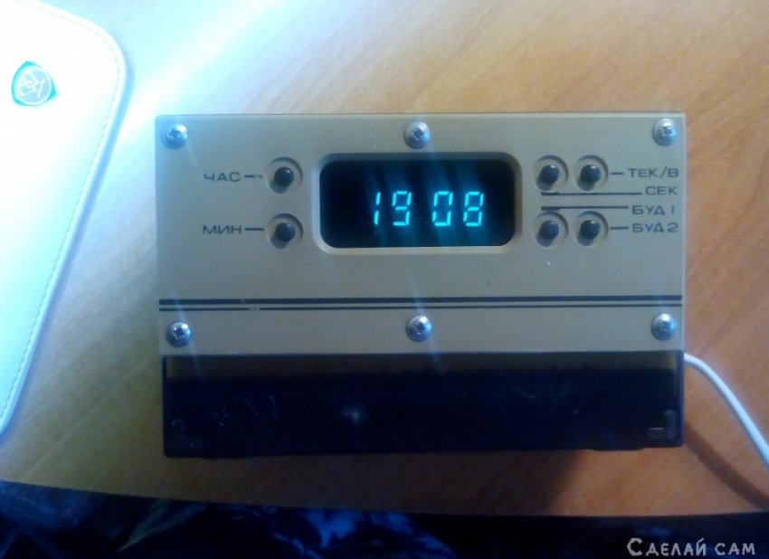 Электронные часы из радиоприёмника "Альтаир-204" - «Компьютеры и электроника»
