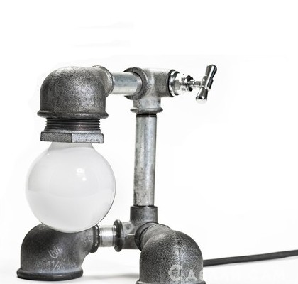 Настольная лампа мастера - сантехника - «Электричество»