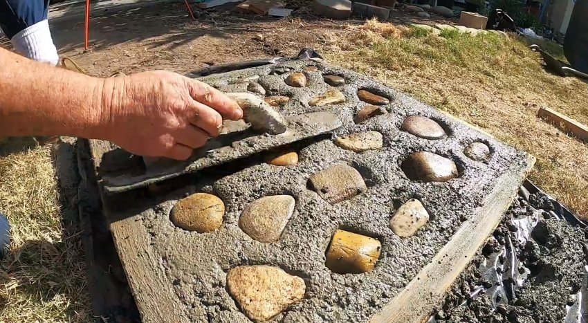 Как сделать бетонную тротуарную плитку для сада с видом брусчатки - «Сделай сам»