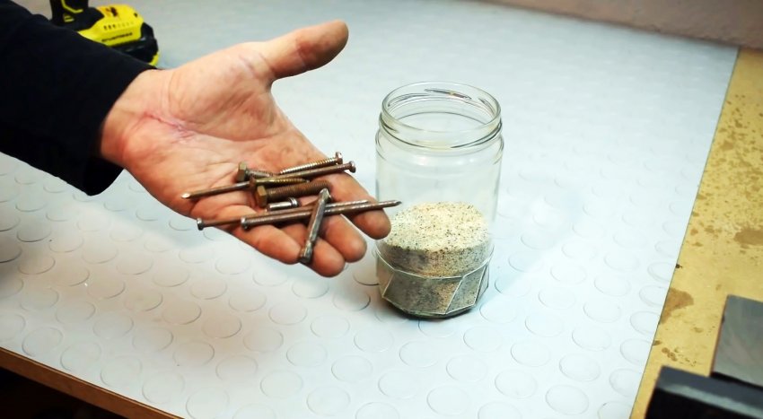 Как удалить ржавчину с мелких деталей при помощи шуруповерта без пескоструя - «Сделай сам»