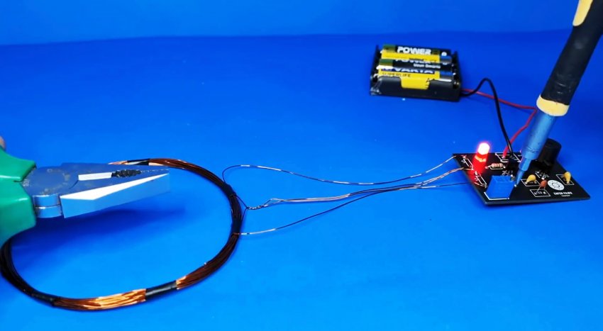 Как сделать простой и чувствительный металлоискатель на 2 транзисторах с элементарной настройкой - «Сделай сам»