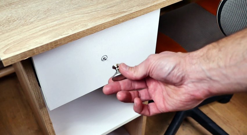 8 способов как отремонтировать сорванную резьбу в мебельной ручке - «Сделай сам»