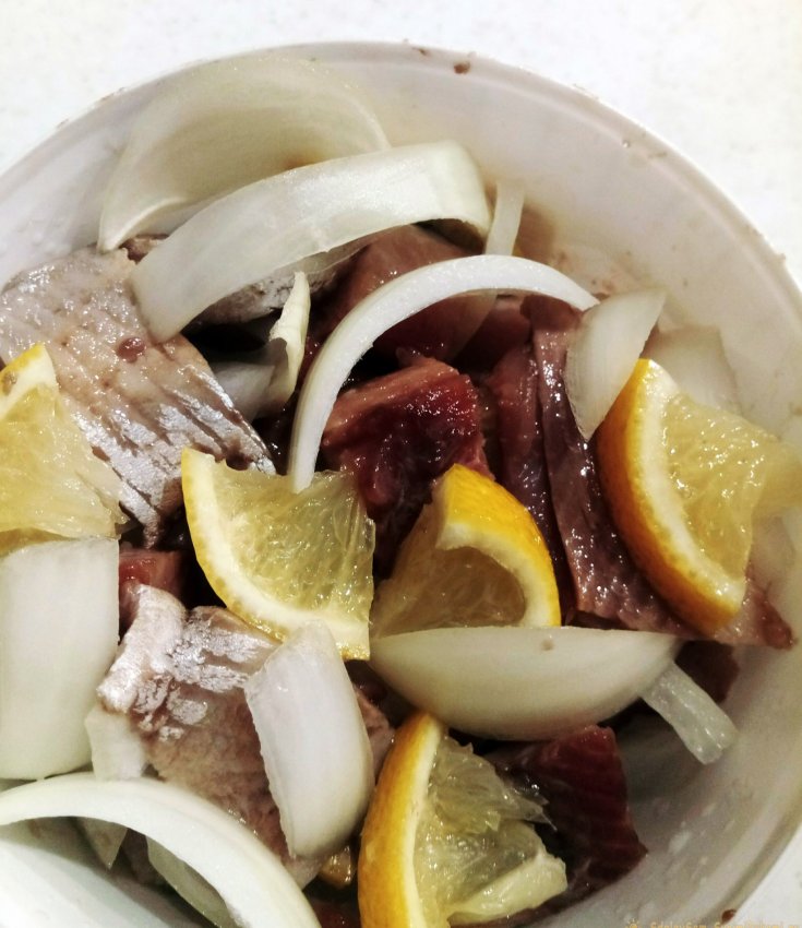 Как приготовить пресервы из селедки в лимонном соке - «Сделай сам»