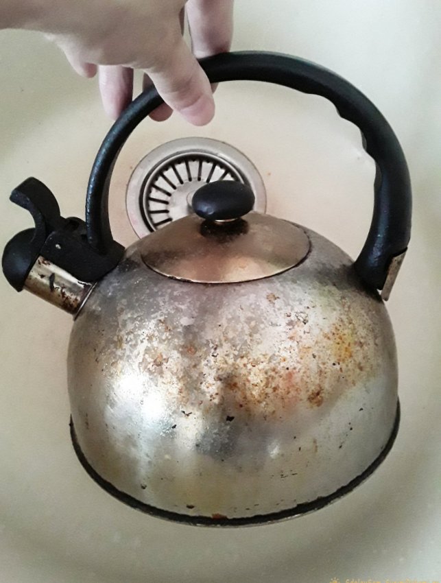 Лайфхак: чистящее средство «Сияние» очистит даже самый старый чайник - «Сделай сам»