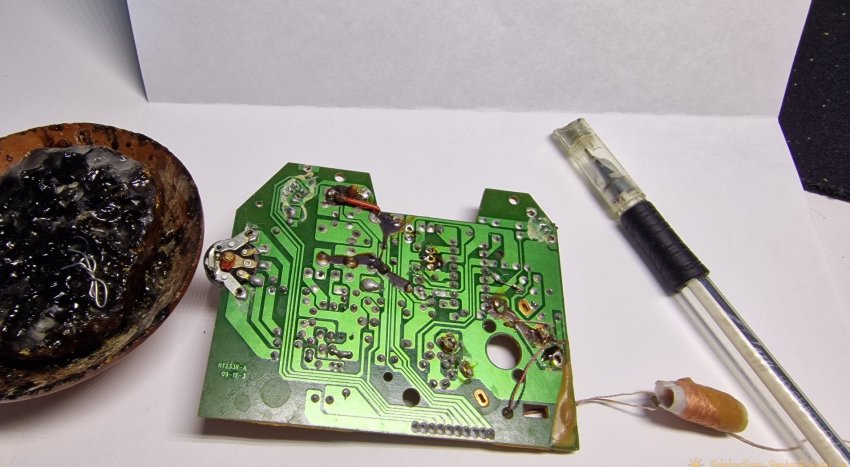 Лайфхак: как в 90-е микросхемы выпаивали при помощи шариковой ручки - «Сделай сам»