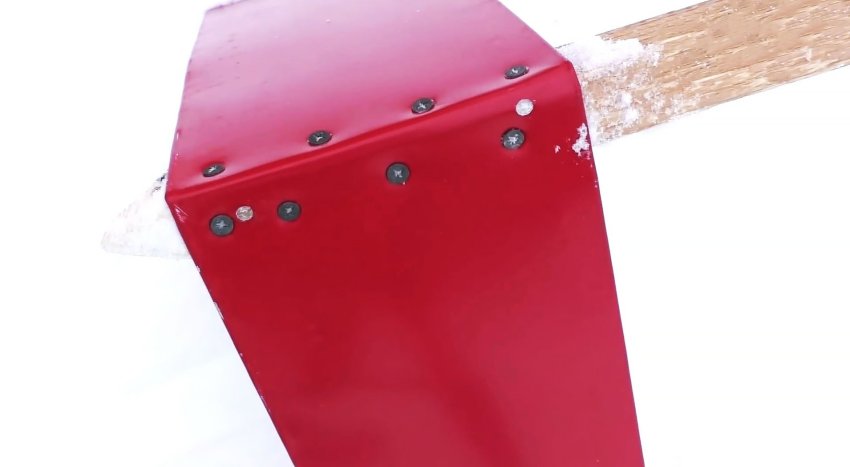 Суперпростое приспособление для чистки снега с крыши - «Сделай сам»